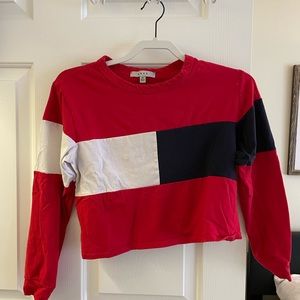 Used like new cute cropped long sleeve